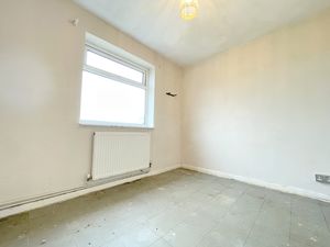 Second Avenue- click for photo gallery